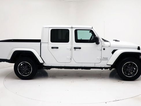 Used 2023 Jeep Gladiator Overland image 3