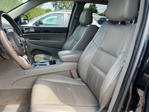 Used 2011 Jeep Grand Cherokee Laredo AWD/4WD image 18