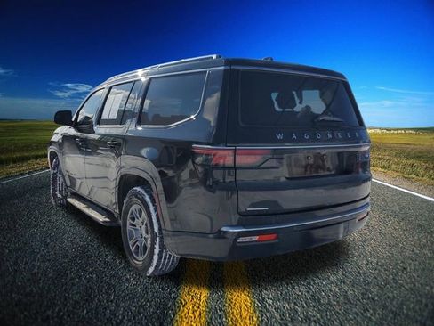 Used 2023 Jeep Wagoneer Base w/ Convenience Group I image 26