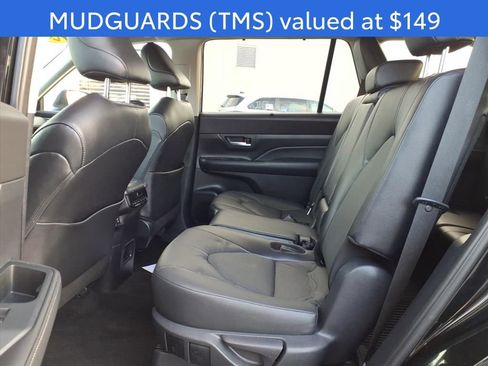 Certified 2024 Toyota Grand Highlander XLE image 12