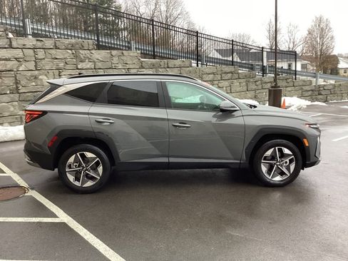 Certified 2025 Hyundai Tucson SEL image 9