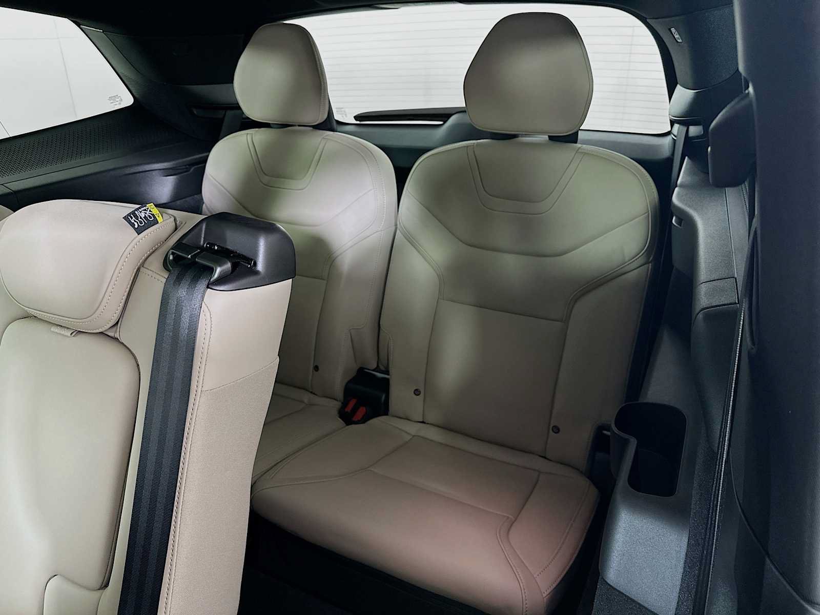 New 2026 Volvo EX90 Plus RWD image 25