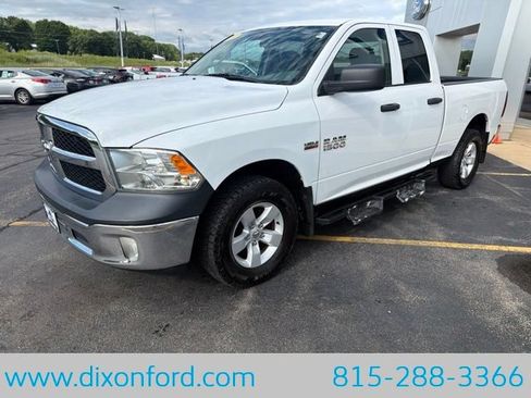 Used 2017 RAM 1500 ST w/ SXT Appearance Group AWD/4WD image 3