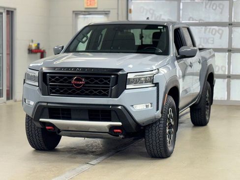 Used 2024 Nissan Frontier PRO-4X w/ Technology Package AWD/4WD image 3