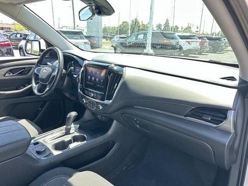 Used 2020 Chevrolet Traverse LT FWD image 26