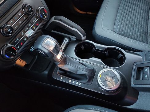 Used 2022 Ford Bronco Outer Banks image 12