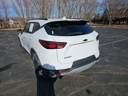 Used 2023 Chevrolet Blazer LT w/ Convenience Package image 3