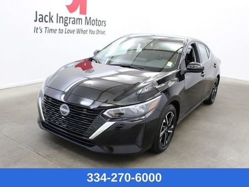 Used 2025 Nissan Sentra SV FWD image 1