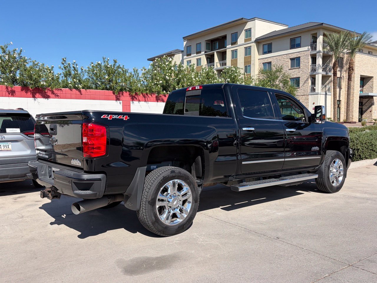 Used 2017 Chevrolet Silverado 2500 High Country w/ Duramax Plus Package AWD/4WD image 2
