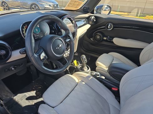 Used 2023 MINI Cooper S image 10