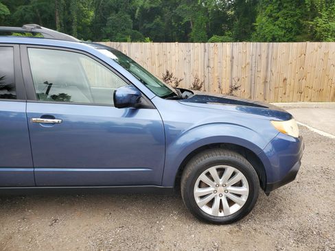 Used 2013 Subaru Forester 2.5X Premium AWD/4WD image 14