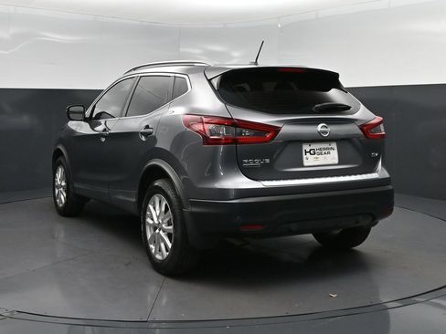 Used 2022 Nissan Rogue Sport SV FWD image 5