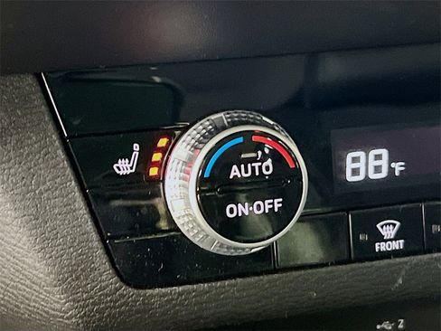 Used 2024 Mitsubishi Outlander SE image 20