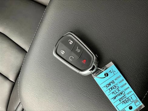 Used 2024 Cadillac XT6 Sport w/ LPO, Floor Liner Package AWD/4WD image 38