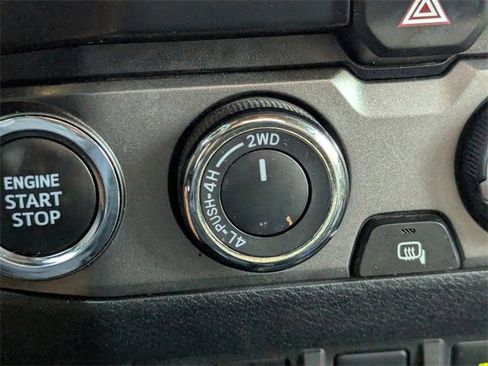 Used 2023 Toyota Tacoma TRD Sport image 30