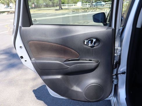 Used 2015 Nissan Versa Note SR w/ SR Convenience Package image 24