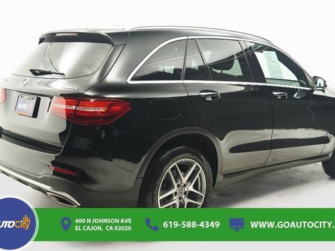 Used 2019 Mercedes-Benz GLC 300 4MATIC image 6