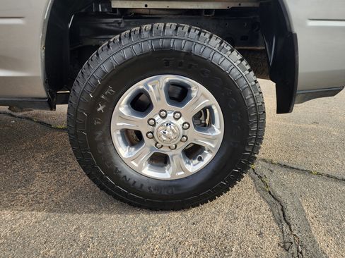 Used 2024 RAM 2500 Big Horn image 11