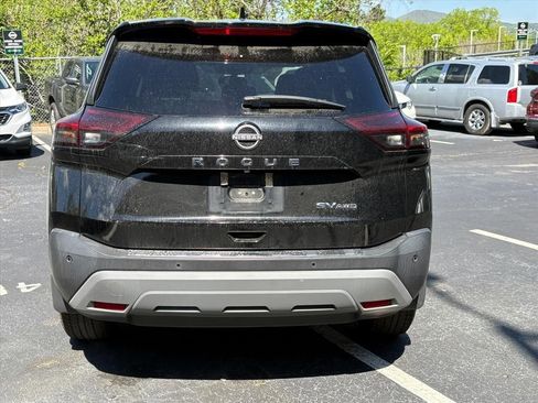 Used 2022 Nissan Rogue SV AWD/4WD image 5