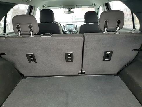 Used 2018 Chevrolet Equinox LT image 9