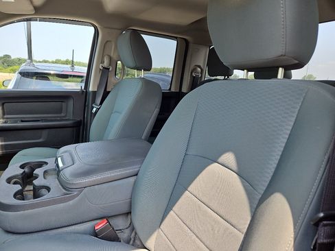 Used 2015 RAM 1500 Express w/ Black Ram 1500 Express Group AWD/4WD image 8