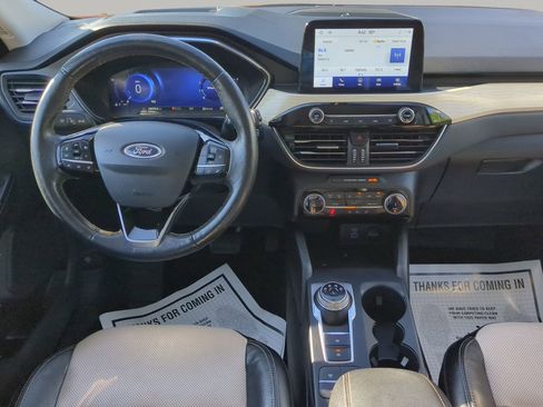 Certified 2022 Ford Escape Titanium w/ Titanium Elite Package AWD/4WD image 45