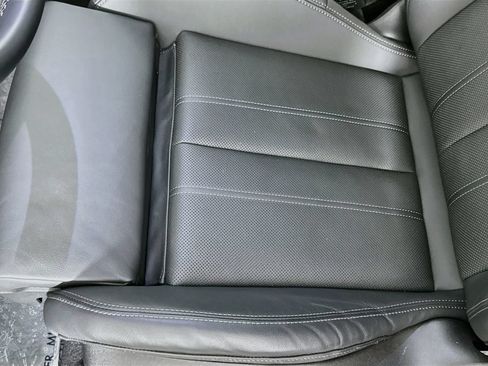 Used 2025 Audi Q5 Premium Plus w/ Premium Plus AWD/4WD image 16