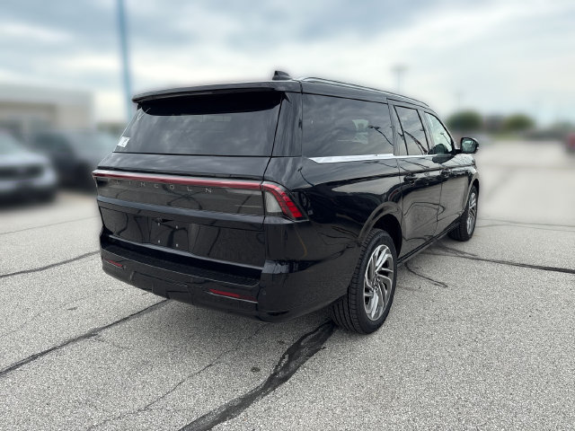 New 2027 Lincoln Navigator L Reserve AWD/4WD image 5