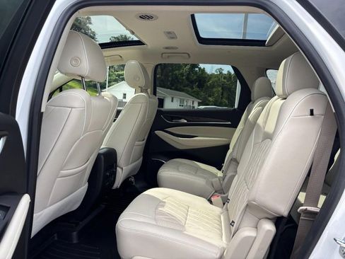 Used 2023 Buick Enclave Avenir w/ Avenir Technology Package AWD/4WD image 12