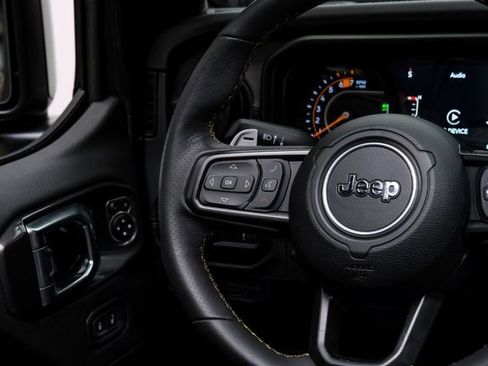 Used 2025 Jeep Wrangler Unlimited Rubicon 392 image 61