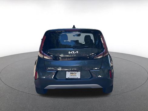 Used 2025 Kia Soul LX w/ LX Technology Package FWD image 6