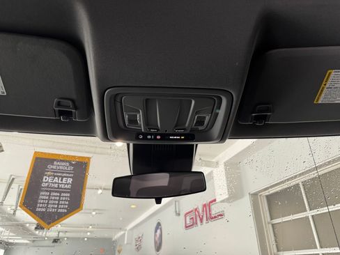 Certified 2024 Chevrolet Silverado 1500 Custom image 23