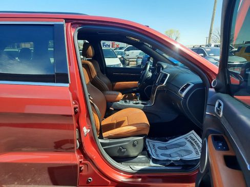 Used 2014 Jeep Grand Cherokee SRT AWD/4WD image 8