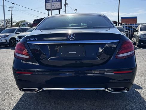 Used 2017 Mercedes-Benz E 300 image 5