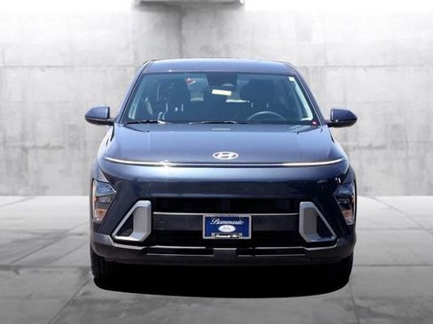 Used 2025 Hyundai Kona SE FWD image 4