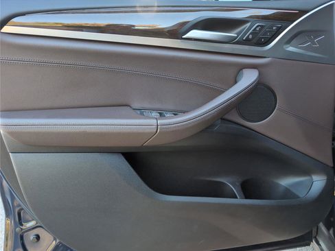 Used 2022 BMW X3 sDrive30i w/ Premium Package image 11