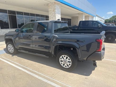 Used 2025 Toyota Tacoma SR RWD image 2
