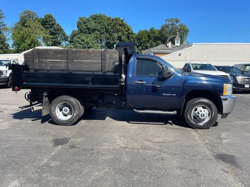 Used 2011 Chevrolet Silverado 3500 W/T w/ Snow Plow Prep Package AWD/4WD image 6