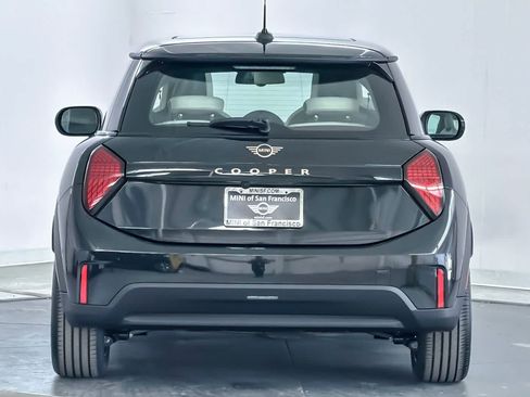 New 2026 MINI Cooper 2-Door Hardtop FWD image 7