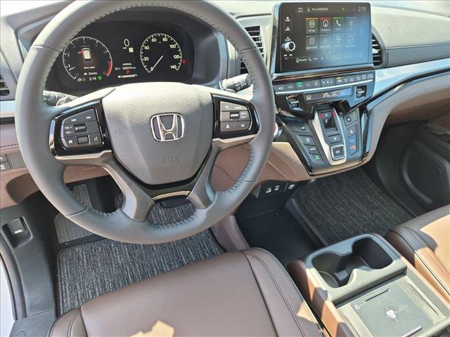 New 2027 Honda Odyssey Touring image 3