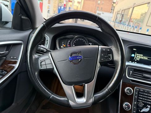 Used 2016 Volvo S60 T5 Premier w/ Climate Package image 26