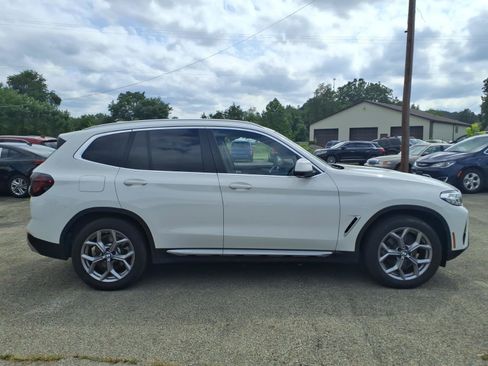 Used 2023 BMW X3 xDrive30i AWD/4WD image 2