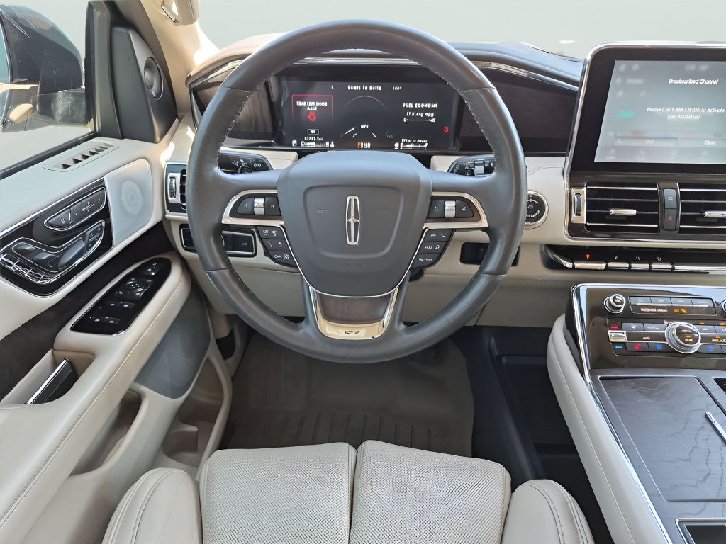 Used 2021 Lincoln Navigator L Reserve w/ Luxury Package AWD/4WD image 34