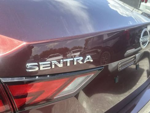 Used 2025 Nissan Sentra SV FWD image 11