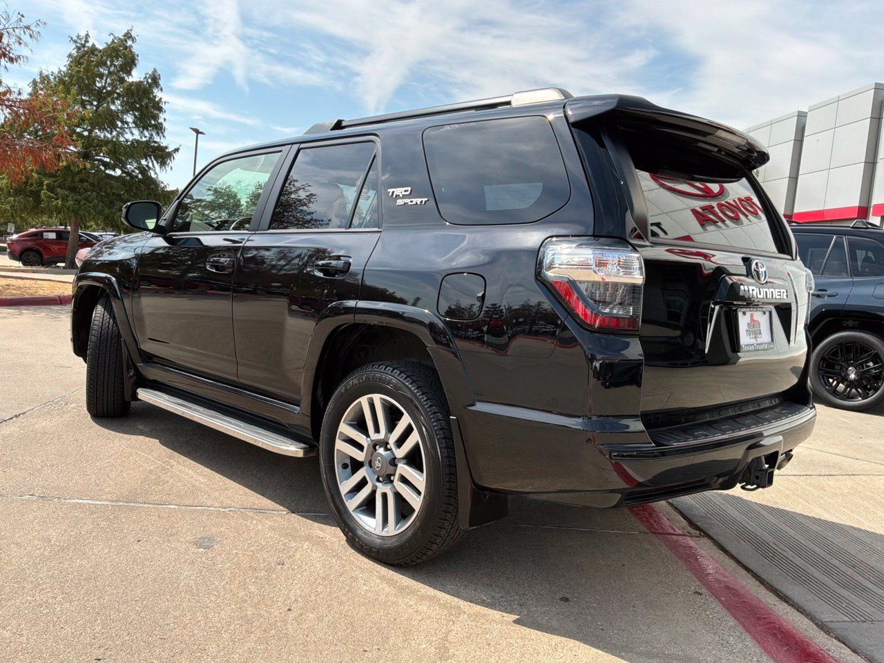 Used 2024 Toyota 4Runner TRD Sport AWD/4WD image 8
