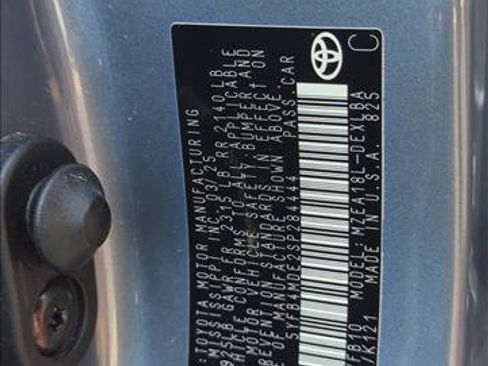 Used 2025 Toyota Corolla LE FWD image 30