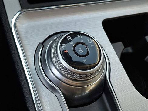 Used 2022 Ford Edge SEL w/ Convenience Package image 12