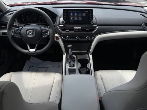 Used 2020 Honda Accord EX image 32