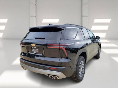 New 2026 Chevrolet Traverse LT w/ Driver Confidence Package image 5