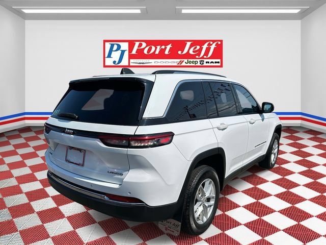 Certified 2023 Jeep Grand Cherokee Laredo X AWD/4WD image 4